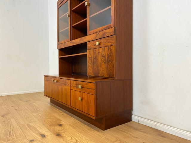 WMK Hochwertiger und sehr gut erhaltener skandinavische Bücherschrank in Palisander mit Vitrine & edlen Messinggriffen # Regal Bücherregal Wohnzimmerschrank Highboard Sideboard Rosewood Vintage Design