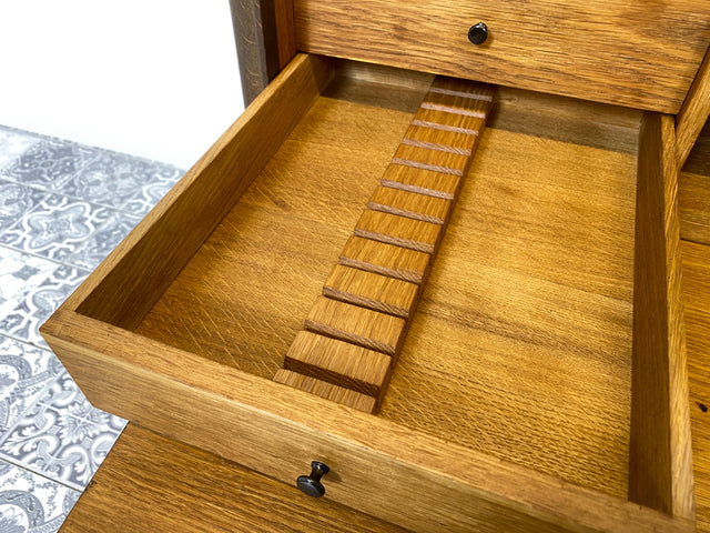 WMK Wunderschöne und sehr gut erhaltene schwedische Jugendstil Anrichte aus vollem Eichenholz mit Schubladen # Kommode Wäschekommode Schrank Sideboard Flurkommode Flurschrank Konsole Antik Vintage