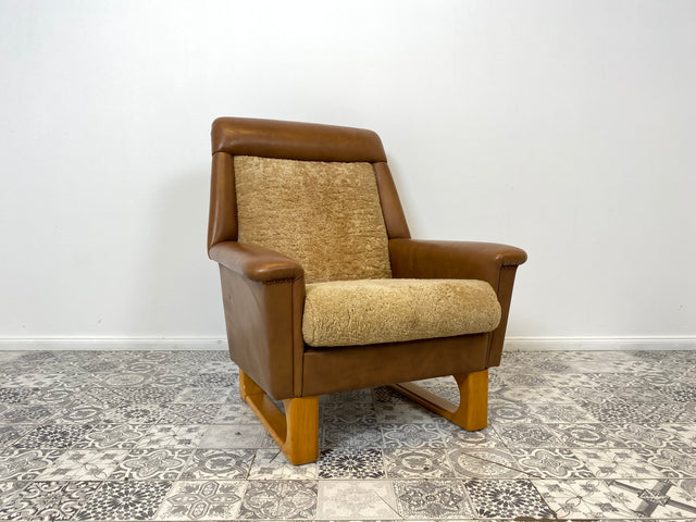 WMK Kultiger, äußerst bequemer und gut erhaltener Space Age Sessel mit plüschigem Sitzbezug und Kunstleder Umrandung # Clubsessel Lesesessel Ledersessel Sitzgarnitur Vintage Mid-Century 70er Retro