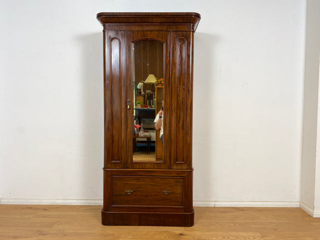 WMK Seltener englischer antiker Kleiderschrank aus vollem Holz mit Spiegeltür, Schublade & Messinggriffen # schmaler Schrank Wäscheschrank Vertiko Dielenschrank Garderobe Vintage Biedermeier Regency