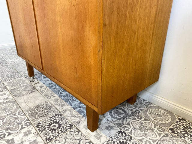 WMK Stilvoller jedoch etwas abgerockter Mid-Century Wäscheschrank 602/B aus 1961 in Senesche , ein Original von Franz Ehrlich für VEB Hellerau # Schrank Highboard Sideboard Kommode DDR 60er Vintage