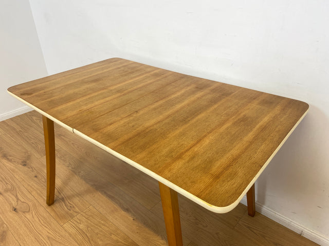 WMK Formschöner und gut erhaltener Mid-Century Esstisch , ausziehbar mit integrierter Ausziehplatte und konischen Füße # Tisch Holztisch Esszimmertisch Küchentisch Dining Table Vintage Retro 60er