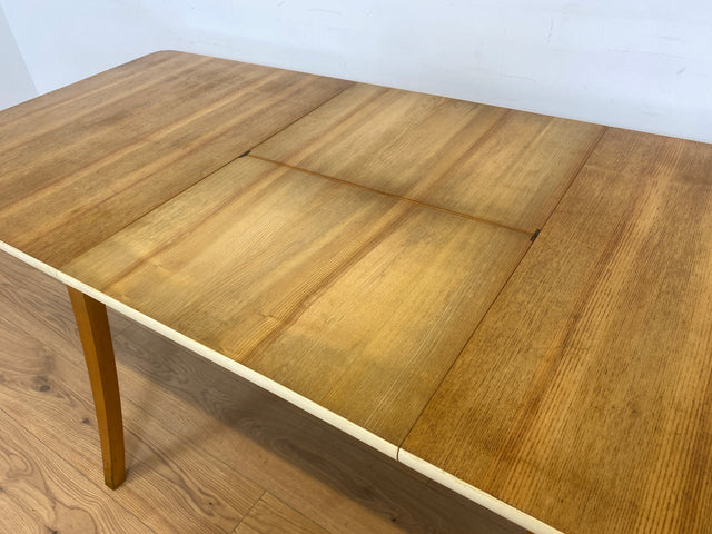 WMK Formschöner und gut erhaltener Mid-Century Esstisch , ausziehbar mit integrierter Ausziehplatte und konischen Füße # Tisch Holztisch Esszimmertisch Küchentisch Dining Table Vintage Retro 60er