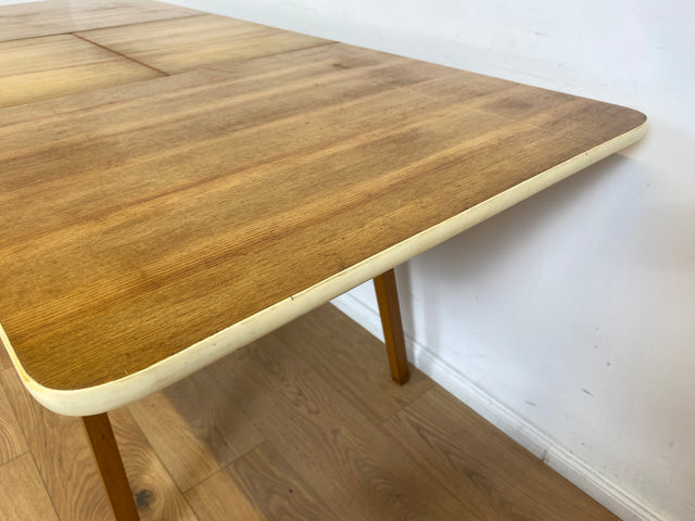 WMK Formschöner und gut erhaltener Mid-Century Esstisch , ausziehbar mit integrierter Ausziehplatte und konischen Füße # Tisch Holztisch Esszimmertisch Küchentisch Dining Table Vintage Retro 60er