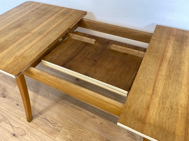 WMK Formschöner und gut erhaltener Mid-Century Esstisch , ausziehbar mit integrierter Ausziehplatte und konischen Füße # Tisch Holztisch Esszimmertisch Küchentisch Dining Table Vintage Retro 60er