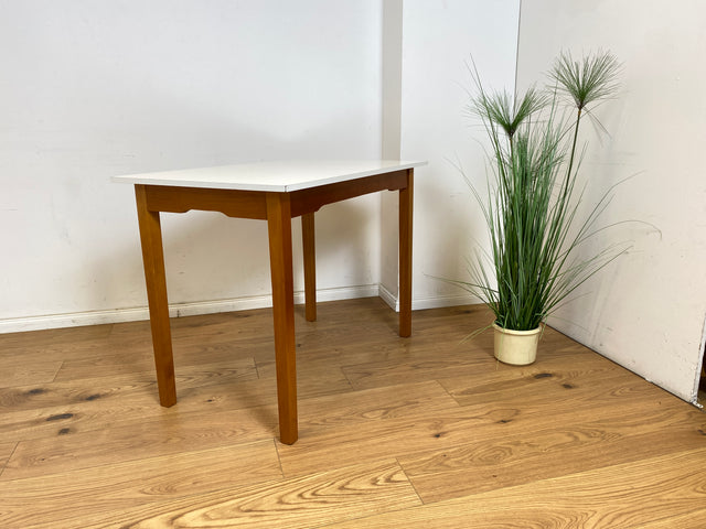 WMK Hübscher & sehr gut erhaltener kleiner 60er Jahre Küchentisch mit pflegeleichter plastizierter Tischplatte # Tisch Esstisch Esszimmertisch Holztisch Dining Table Retro Mid-Century Vintage Resopal