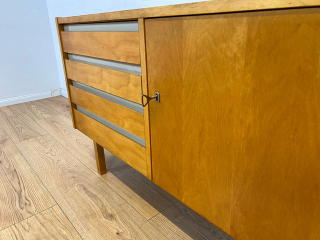 WMK Stilvolle und sehr gut erhaltene Kommode 794/9 aus 1961 von VEB Hellerau mit Schubladen # Sideboard Designerkommode Lowboard TV-Lowboard TV-Bank Wäschekommode Schuhschrank Vintage Mid-Century DDR