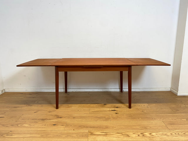 WMK Stilvoller und gut erhaltener ausziehbarer skandinavischer Esstisch aus 1960er Jahren in Teakholz # Tisch Esszimmertisch Dining table Küchentisch Holztisch Mid-Century Vintage Danish Design 60er