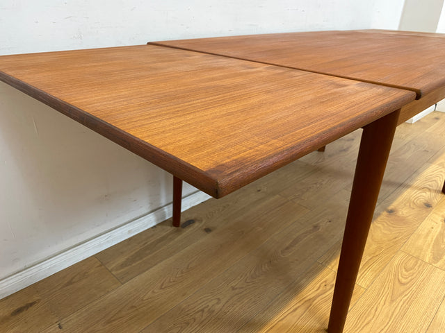 WMK Stilvoller und gut erhaltener ausziehbarer skandinavischer Esstisch aus 1960er Jahren in Teakholz # Tisch Esszimmertisch Dining table Küchentisch Holztisch Mid-Century Vintage Danish Design 60er