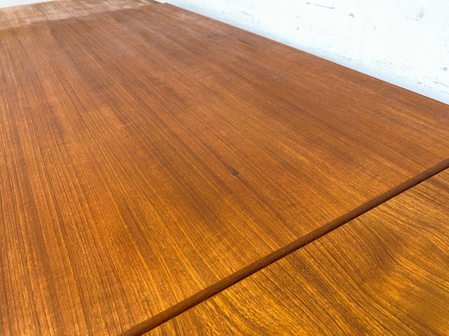 WMK Stilvoller und gut erhaltener ausziehbarer skandinavischer Esstisch aus 1960er Jahren in Teakholz # Tisch Esszimmertisch Dining table Küchentisch Holztisch Mid-Century Vintage Danish Design 60er