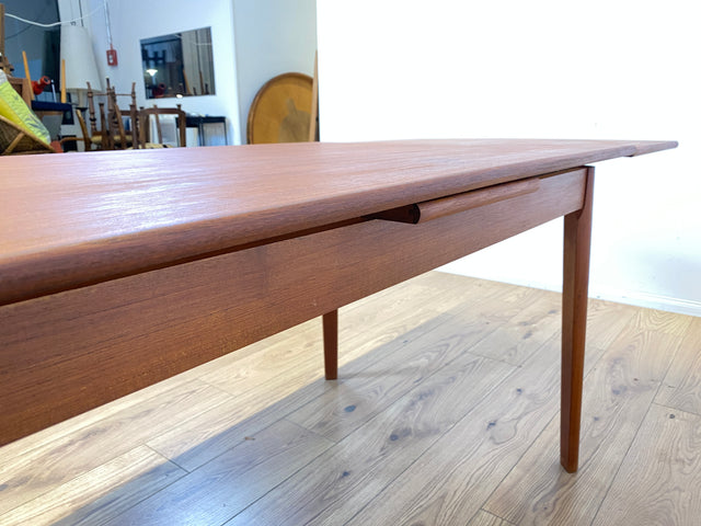 WMK Stilvoller und gut erhaltener ausziehbarer skandinavischer Esstisch aus 1960er Jahren in Teakholz # Tisch Esszimmertisch Dining table Küchentisch Holztisch Mid-Century Vintage Danish Design 60er