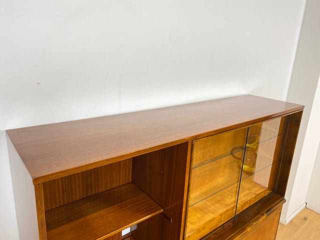 WMK Hochwertiger und gut erhaltener tschechischer 50er Jahre Wohnzimmerschrank aus vollem Holz mit Vitrine und Regalfach # Schrank Vitrinenschrank Sideboard Geschirrschrank Mid-Century Vintage 60er