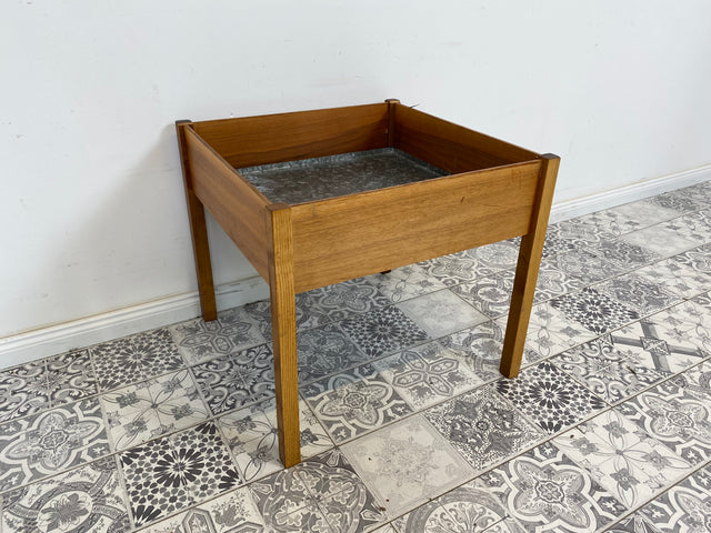 WMK Sehr schöner und praktischer, freistehender, skandinavischer Blumenkasten für Innenräume  - Planter Pflanzentisch Kräuterkasten Blumenkübel Beistelltisch Vintage Mid-Century 60er