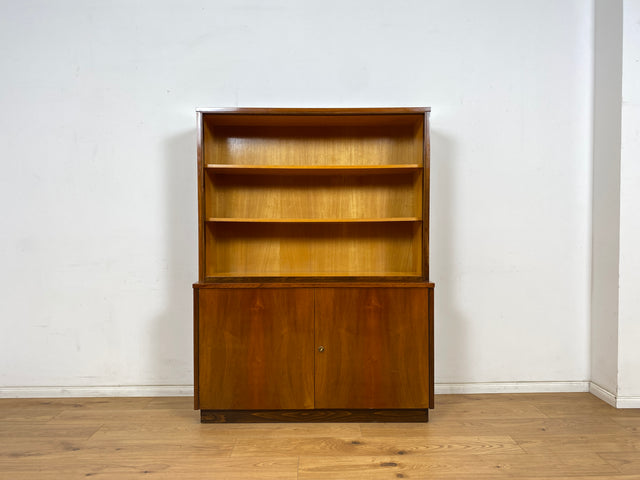 WMK Hochwertiger und gut erhaltener tschechischer 50er Jahre Bücherschrank aus vollem Holz mit verstellbaren Regalböden # Schrank Bücherregal Regal Highboard Sideboard Kommode Mid-Century Vintage 60er