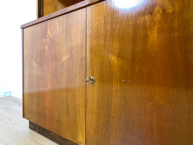 WMK Hochwertiger und gut erhaltener tschechischer 50er Jahre Bücherschrank aus vollem Holz mit verstellbaren Regalböden # Schrank Bücherregal Regal Highboard Sideboard Kommode Mid-Century Vintage 60er