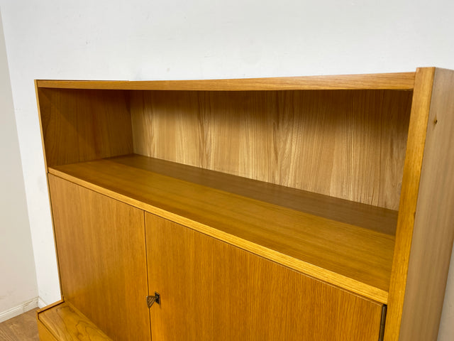 WMK Minimalistisches und sehr gut erhaltenes 70er Jahre Highboard mit Schubladen, Regalfach und schönen Messinggriffen # Schrank Wäscheschrank Kommode Sideboard Wohnzimmerschrank Mid-Century Vintage