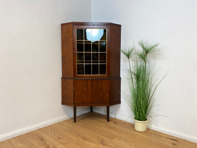 WMK Stilvoller und sehr gut erhaltene skandinavische Eckvitrine in edlem Palisander mit besonders schöner Maserung # Vitrine Eckschrank Eckkommode Geschirrschrank Bücherschrank Danish Design Vintage