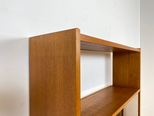 WMK Eleganter und gut erhaltener skandinavischer Wohnzimmerschrank in Teakholz mit Vitrine und Barschrank # Highboard Bücherschrank Bücherregal Kommode Regal Barkommode Sideboard Vintage Mid-Century