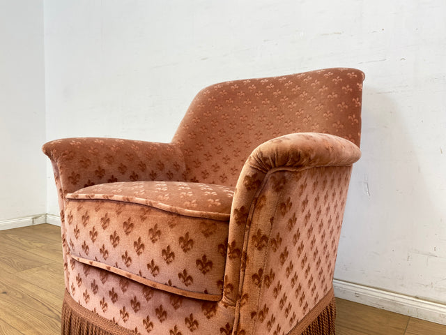 WMK 1/2 Sweet, comfortable &amp; very well preserved armchair with fringes &amp; velvety original cover in pretty old pink # Armchair Upholstered armchair Reading chair Seating set Sofa set Vintage # Unit price