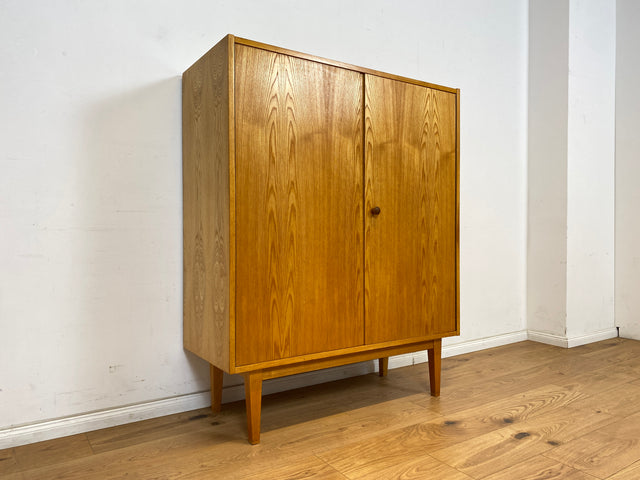 WMK Stilvoller und sehr gut erhaltener Mid-Century Wäscheschrank 602/B aus 1965 in Senesche , ein Original von Franz Ehrlich für VEB Hellerau # Schrank Highboard Sideboard Kommode DDR 60er Vintage