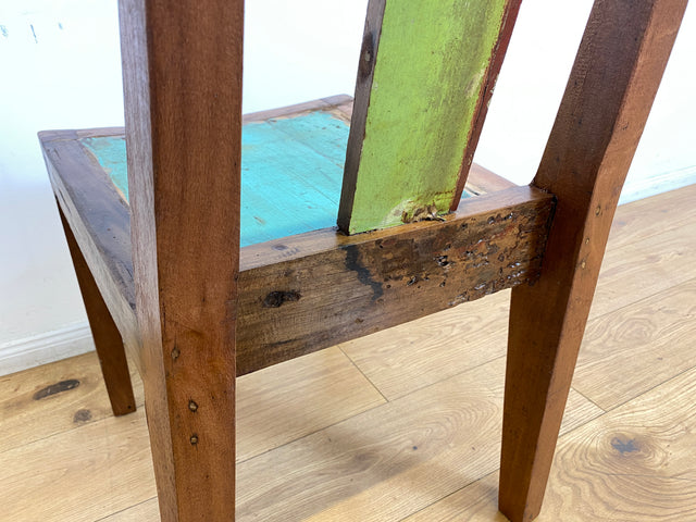 Boatwood by WMK # 1/2 Einzigartiger und sehr stylischer Stuhl aus altem Bootsholz mit original Bootsfarben, ein handgefertigtes Unikat aus massivem Teakholz