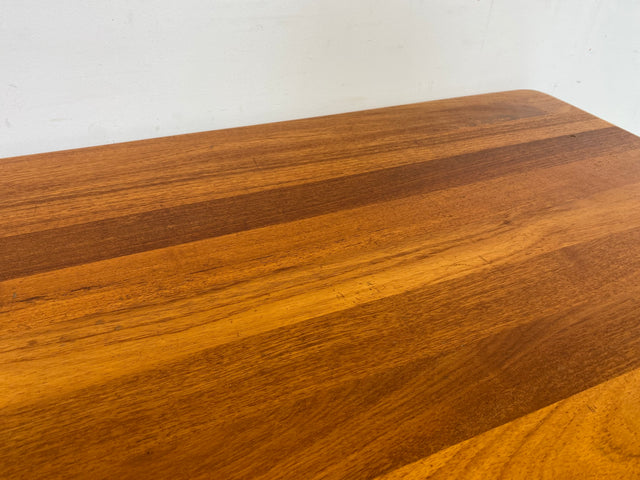 WMK Schöner und gut erhaltener Danish Designer Couchtisch von Glostrup Møbelfabrik aus massivem Teakholz # Tisch Wohnzimmertisch Skandinavisch Teak Vintage - Lieferung möglich