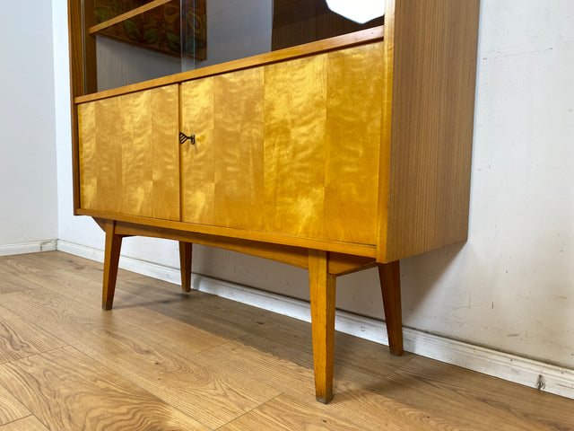 WMK Raumaufhellende & gut erhaltene Mid-Century Vitrine Modell 3336 von VEB Möbelfabrik Werdau aus 1964 # Highboard Glasvitrine Büchervitrine Bücherschrank Bücherregal Sideboard Kommode DDR Vintage