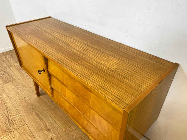 WMK Stilvolles und sehr gut erhaltenes Mid-Century Sideboard Modell 3336 von VEB Möbelfabrik Werdau aus 1964 # Schrank Anrichte Wäscheschrank TV-Lowboard Fernsehkommode Kommode DDR Vintage Retro 60er