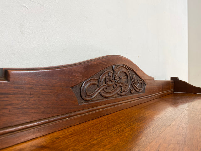 WMK Hochwertiger und gut erhaltener Vintage Schreibtisch aus vollem Holz im englischen Stil mit mit wunderschönen Messingbeschlägen # Desk Arbeitstisch Cheftisch Bürotisch Sekretär Regency Kolonial