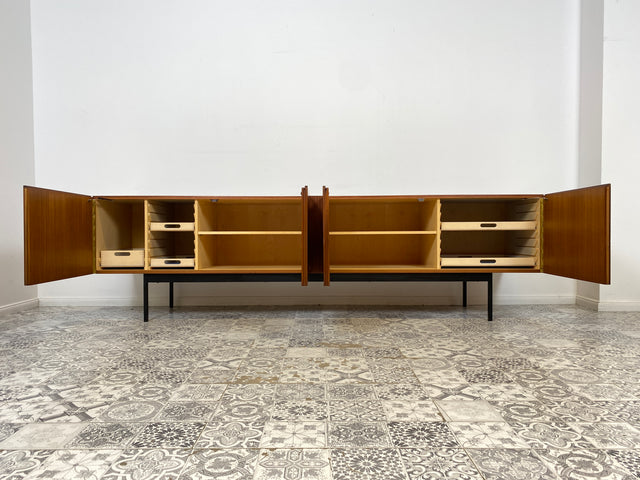 WMK Das Designer Highlight! Stilvolles 50er Jahre Designer Sideboard B40 in langer Ausführung (245cm) von Dieter Wäckerlin für Behr in Teakholz # Crendenza Anrichte TV-Lowboard Mid-Century Loft Teak