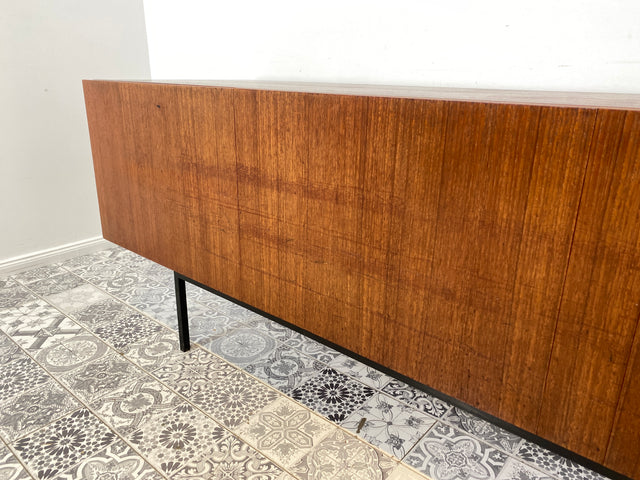 WMK Das Designer Highlight! Stilvolles 50er Jahre Designer Sideboard B40 in langer Ausführung (245cm) von Dieter Wäckerlin für Behr in Teakholz # Crendenza Anrichte TV-Lowboard Mid-Century Loft Teak