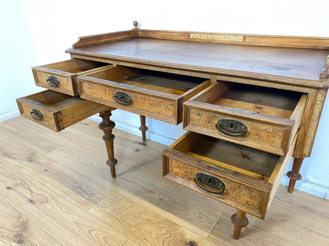 WMK Eleganter und gut erhaltener antiker dänischer Schreibtisch aus massivem Eichenholz mit hübschen Messinggriffen # Sekretär Schreibschrank Ladysekretär Arbeitstisch Desk Gründerzeit Barock Vintage