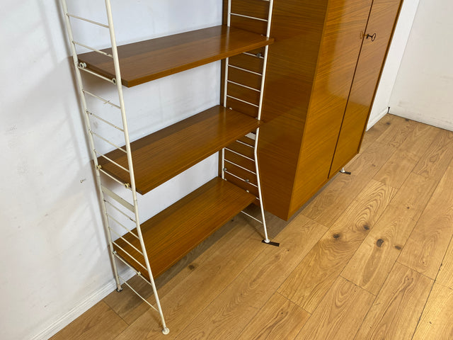 Kultiges modulares DDR Regalsystem Sybille aus 1968 mit Kleiderschrank & Vitrine