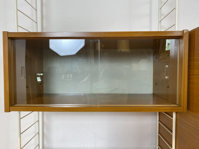 Kultiges modulares DDR Regalsystem Sybille aus 1968 mit Kleiderschrank & Vitrine