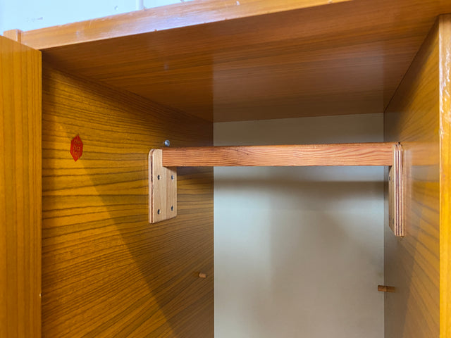 Kultiges modulares DDR Regalsystem Sybille aus 1968 mit Kleiderschrank & Vitrine
