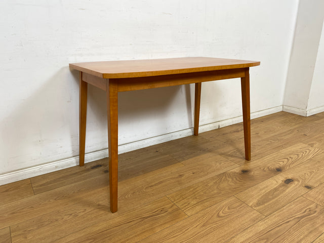 WMK Hübscher & sehr gut erhaltener Mid-Century Salontisch in freundlichem hellem Holz mit zeittypischen konischen Tischbeinen # Tisch Couchtisch Esstisch Küchentisch Holztisch Vintage Retro 50er 60er