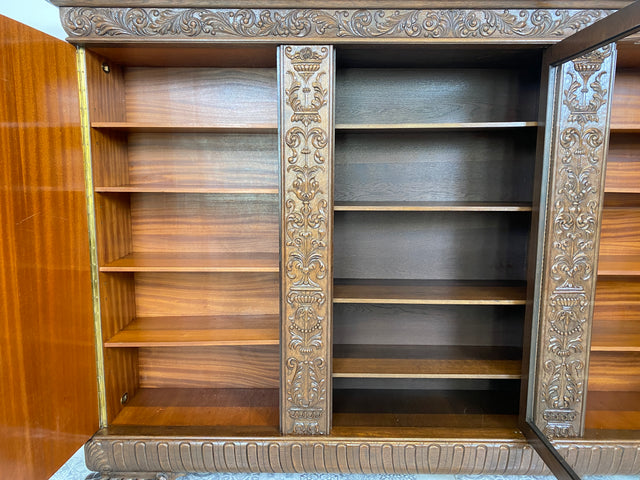 WMK Imposanter und sehr gut erhaltener antiker Bücherschrank aus Eiche mit Wurzelholz veredelt # Schrank Vitrine Büchervitrine Bücherregal Herrenzimmer Bibliothek Neorenaissance Gründerzeit Vintage