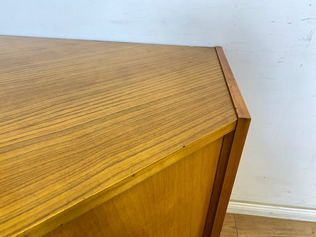 WMK Formschlichte und sehr geräumige helle Mid-Century Eckkommode aus 1965 von VEB Möbelfabrik Werdau # Eckschrank Kommode Schrank Wäschekommode DDR Vintage 50er 60er 3336/D Retro # Versand möglich