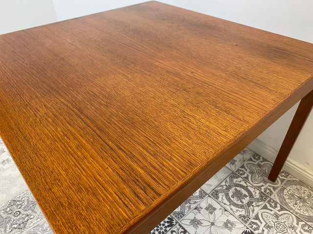 WMK Eleganter und gut erhaltener skandinavischer Mid-Century Couchtisch aus Teak von Alberts Tibro # Tisch Beistelltisch Danish Design Teakholz Vintage 50er 60er - Lieferung möglich