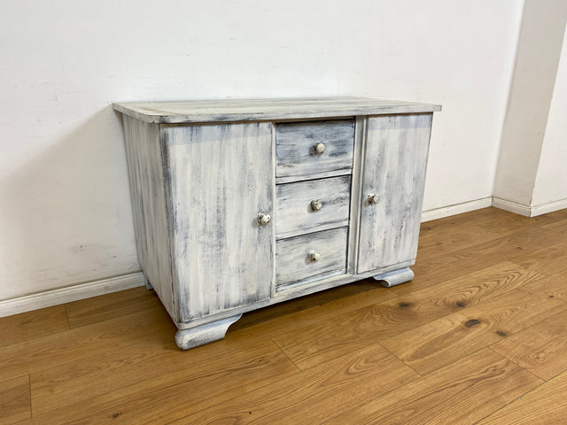 WMK Formschöne und sehr geräumige 30er Jahre Art Deco Kommode aus vollem Holz mit Schubladen und neuem, ziemlich gewagtem, Anstrich # Schrank Sideboard Wäschekommode Shabby Chic Antik Vintage Retro