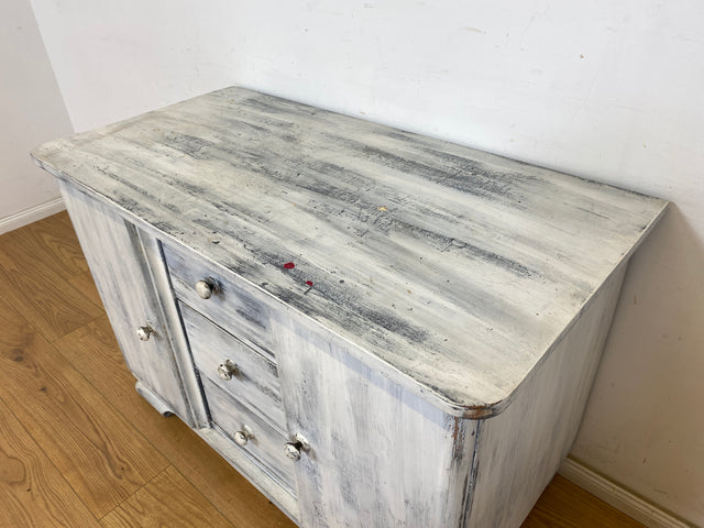 WMK Formschöne und sehr geräumige 30er Jahre Art Deco Kommode aus vollem Holz mit Schubladen und neuem, ziemlich gewagtem, Anstrich # Schrank Sideboard Wäschekommode Shabby Chic Antik Vintage Retro