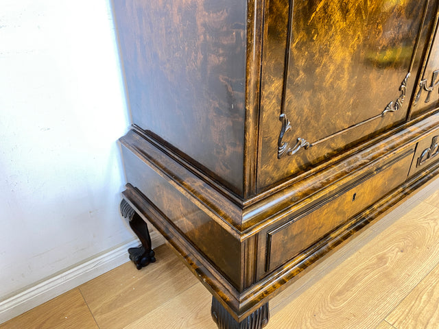 WMK Hochwertiger & sehr gut erhaltener gustavianischer Schrank , Vollholz in Birkenwurzel, Schweden 1940er # Anrichte Highboard Kommode Wäscheschrank Geschirrschrank Esszimmer Jugenstil Antik Vintage