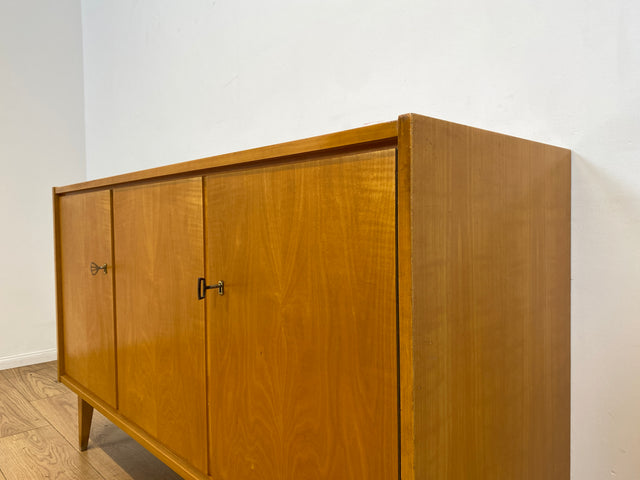 WMK I Versand 85€ I Stilvolles helles Mid-Century Sideboard aus 1965 von VEB Südthüringer Möbelwerken Themar I Kommode Schrank Anrichte TV Bank Lowboard Cabinet 60er Vintage DDR Berlin Bochum Leipzig