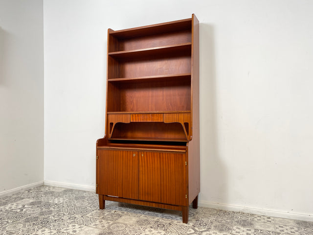 WMK Schöner & gut erhaltener skandinavischer Bücherschrank aus Vollholz mit ausziehbarer Schreibplatte und Geheimfach # Regal Bücherregal Highboard Sekretär Schreibtisch Kommode Vintage Mid-Century