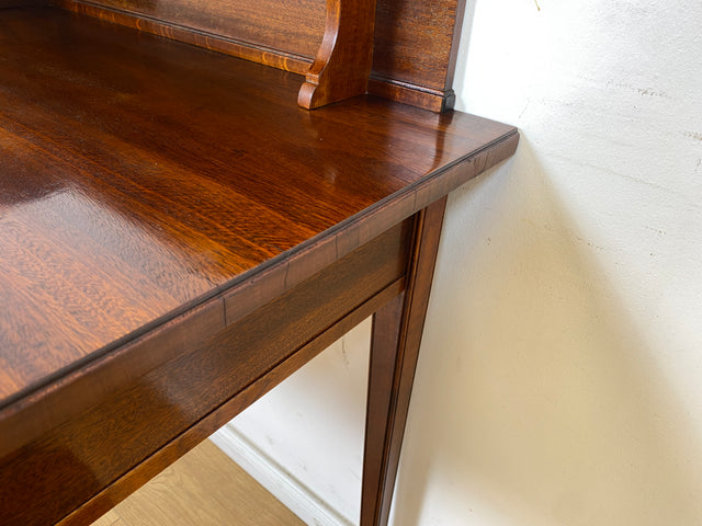 WMK Eleganter und sehr gut erhaltener kleiner antiker Schreibtisch aus vollem Holz in Mahagoni mit hübschen Intarsien # Arbeitstisch Lady Sekretär Schminktisch Frisiertisch Desk Vintage Jugendstil