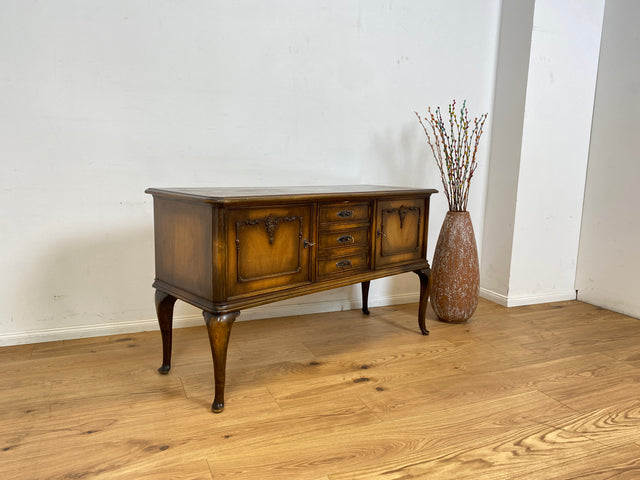 WMK Schönes, hochwertiges und gut erhaltenes 60er Jahre Chippendale Sideboard aus vollem Holz mit Schubladen # Kommode Schrank TV-Lowboard Fernsehkommode Wäschekommode Vintage Barock Rokoko Stilmöbel