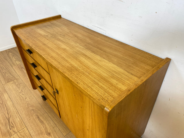 WMK Schöne, geräumige & gut erhaltene Mid-Century Kommode aus vollem Holz mit 5 Schubladen, großem Fach & original Messinggriffen # Schrank Wäscheschrank Wäschekommode Wickelkommode Sideboard Vintage