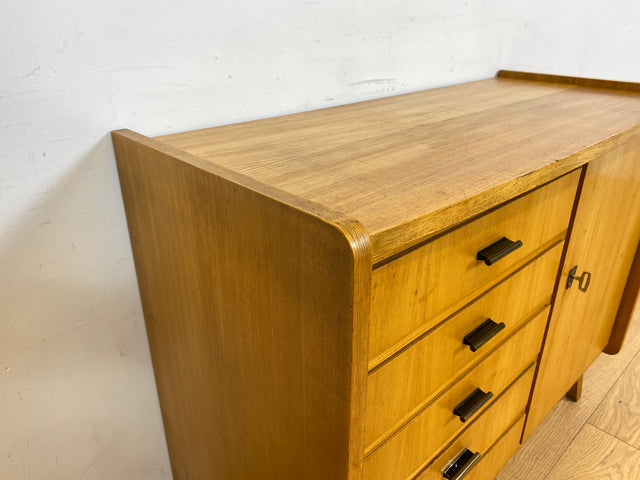 WMK Schöne, geräumige & gut erhaltene Mid-Century Kommode aus vollem Holz mit 5 Schubladen, großem Fach & original Messinggriffen # Schrank Wäscheschrank Wäschekommode Wickelkommode Sideboard Vintage