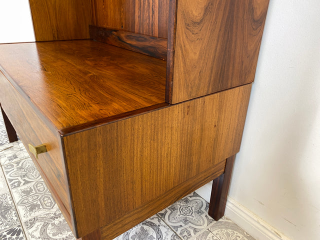 WMK Stilvoller & gut erhaltener skandinavischer Bücherschrank mit Vitrine , verstellb. Regalböden & Schublade , in edlem Palisander # Regal Bücherregal Highboard Kommode Rosewood Mid-Century Vintage