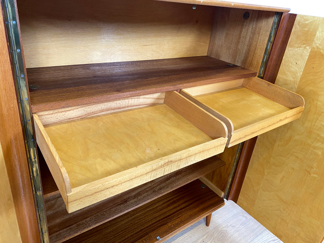 WMK Formschöner & geräumiger Rockabilly Wäscheschrank Modell Dominia aus vollem Holz mit Schubladen # Schrank Kleiderschrank Flurschrank Highboard Kommode Schuhschrank 50er 60er Mid-Century Vintage